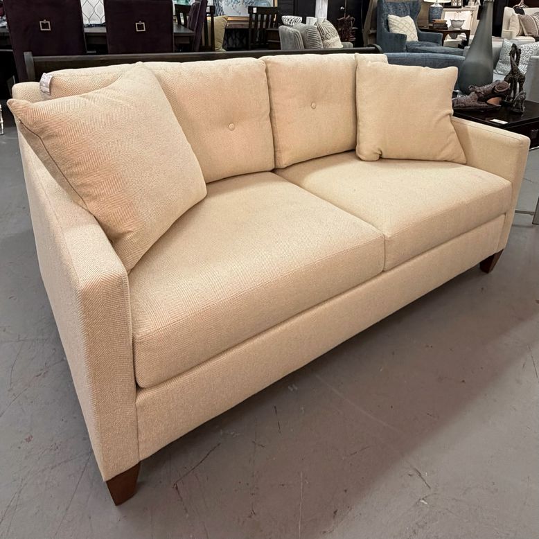 Ethan Allen Monterey Love Seat 64x37x36 LIKE NEW!