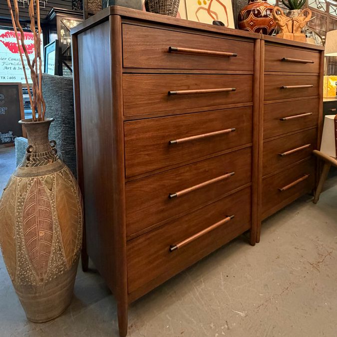 Riverside Ashford Park Tall Chest 38x20x52