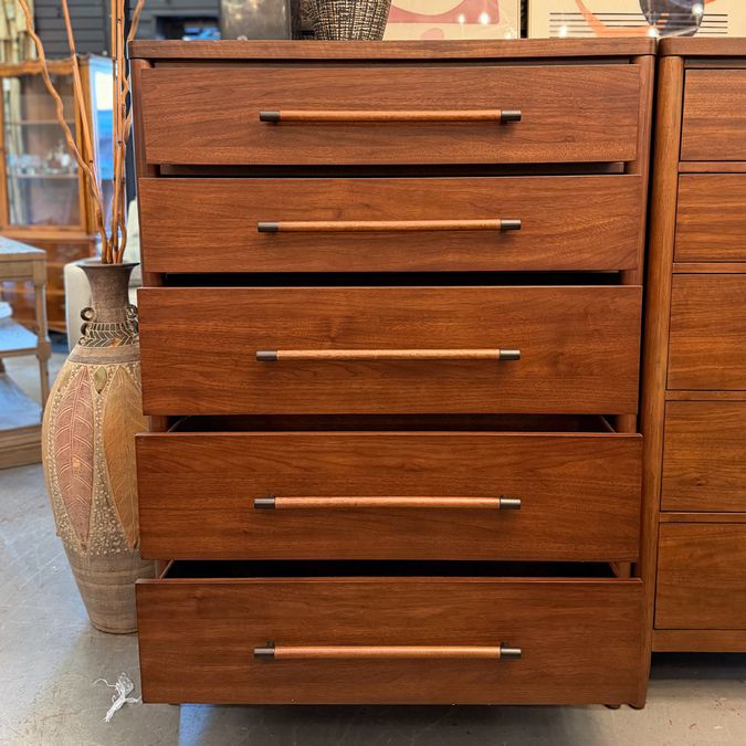 Riverside Ashford Park Tall Chest 38x20x52