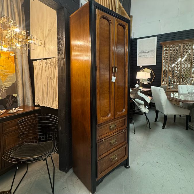 Vintage Thomasville Embassy Cabinet 26x17.25x78.5