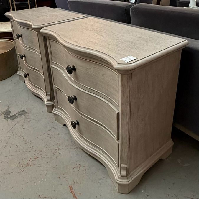 PAIR Riverside Corrinne 3-Drw Nightstands 32x18x29.5