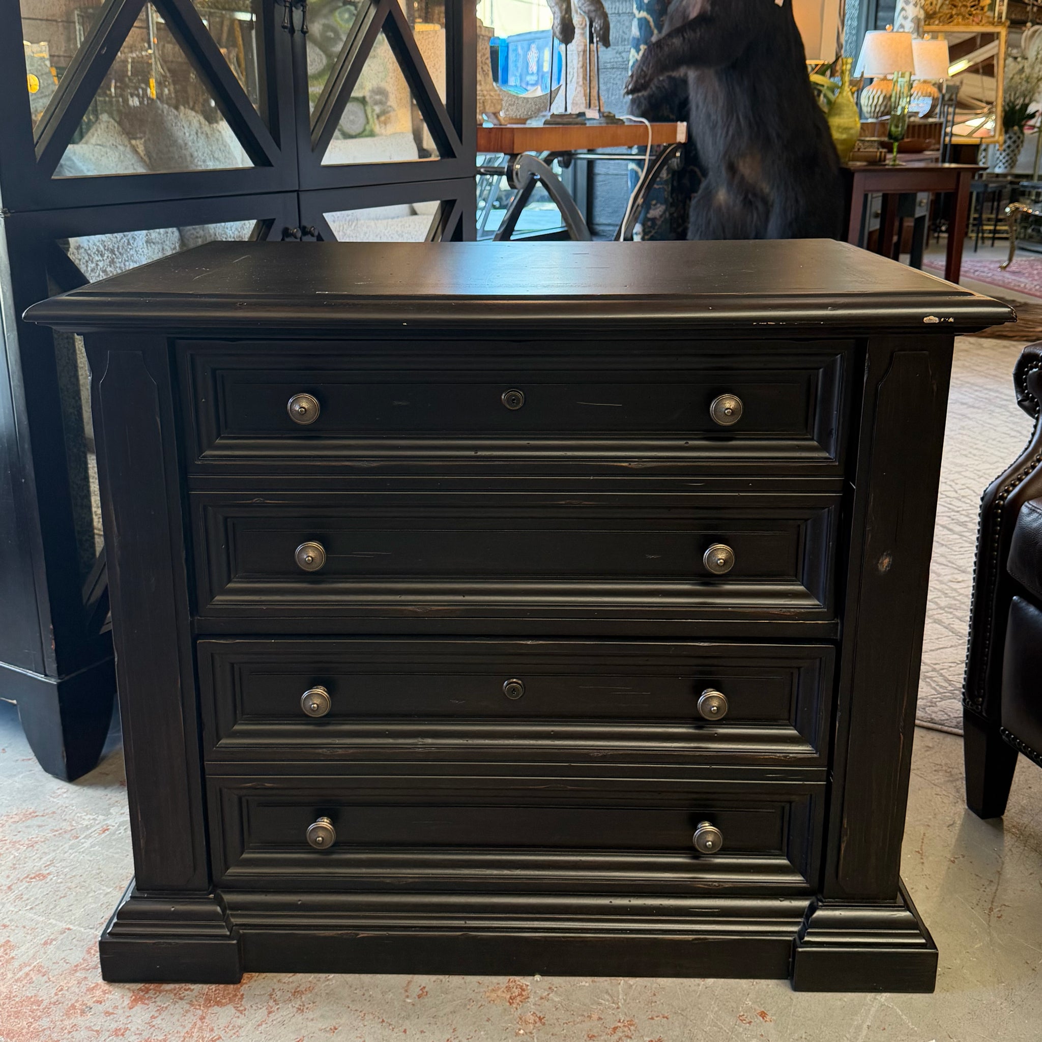 Hooker 2-Drw File Cabinet 37x23x30.5