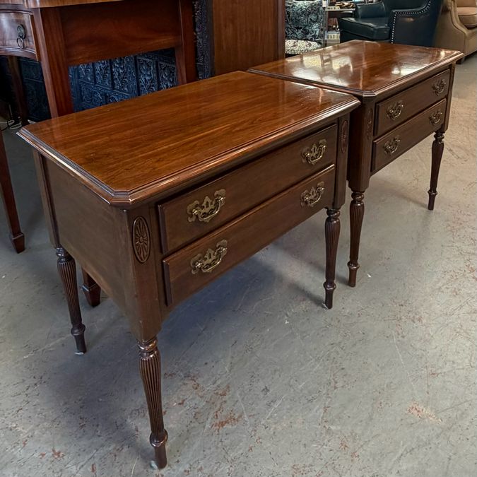 PAIR Ethan Allen Georgian 2-Drw Nightstands 28x18x26