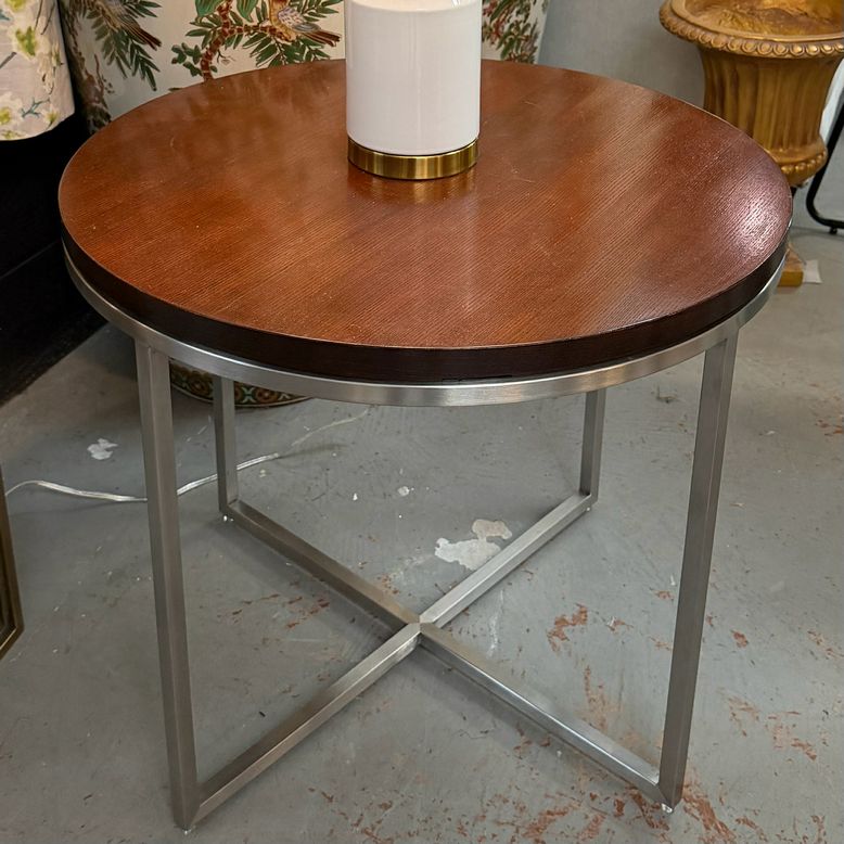 Ethan Allen TP283/28-8115 Round Side Table 27"DiaX23.5"H