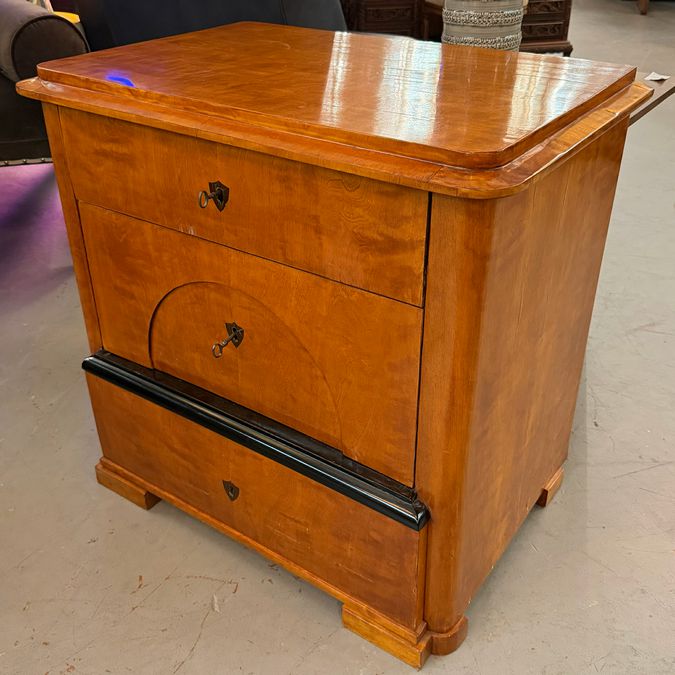 Circa Early 19C Biedermier 3-Drw Commode Chest 33x32x31.5