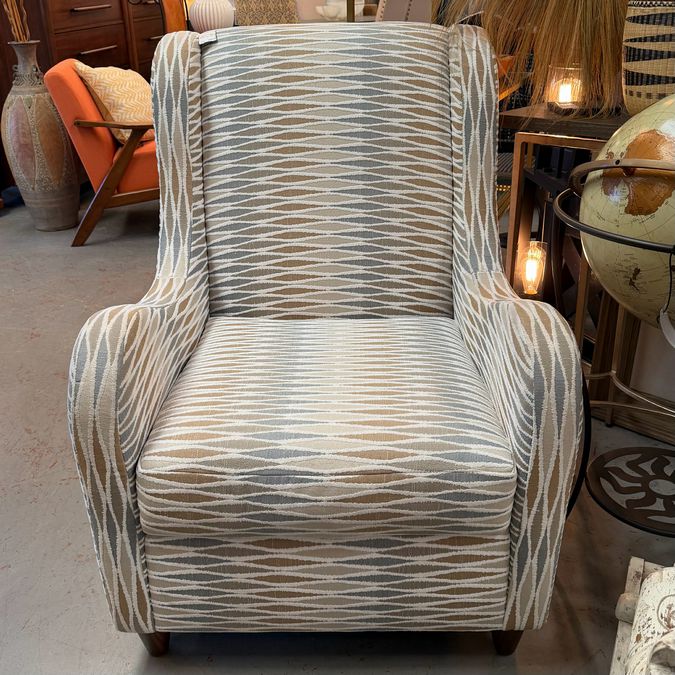 Havertys Sloan Chair W/Moonstone Fabric 29x37x40 NEW