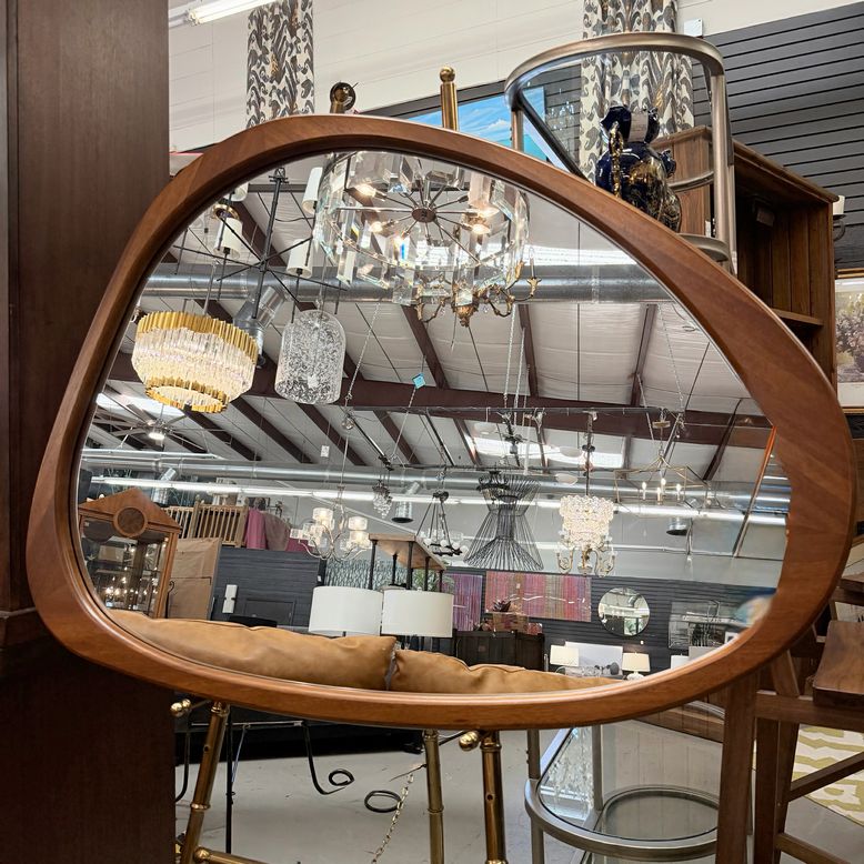 Oval Wood Mirror W/Gold Easel 35x3x47