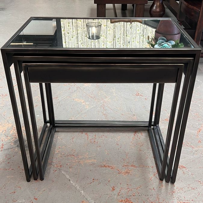 SET/3 Restoration Hardware Gamercy Nest Tables W/Mirrored Tops & Drawer 16,22,24
