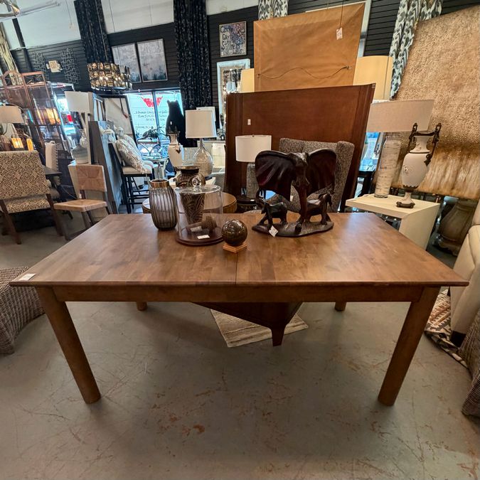 Havertys Davenport Dining Table 74x40x30.5 W/1-18" Leaf NEW