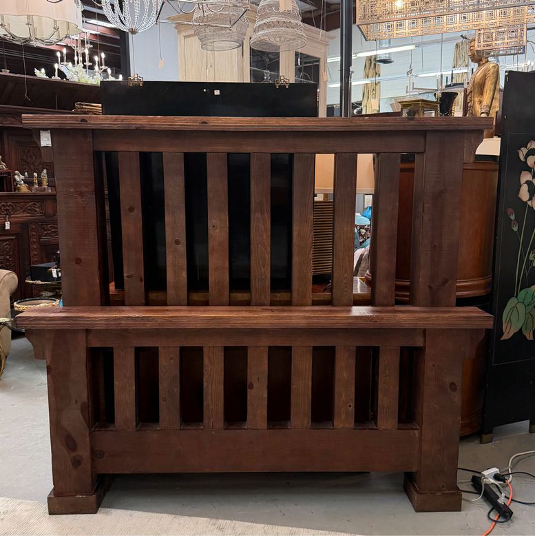 Chunky Queen Wood Bed W/HB/FB/SR Footed Slats 72x7x62