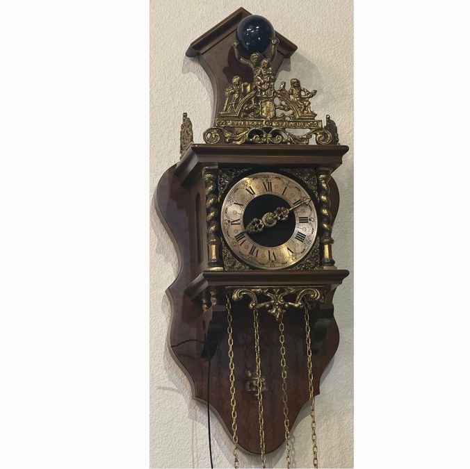 Dutch Daanse Nu Elck Syn Sin Wall Clock W/Ryder Pendulum 7.88"x19.3"