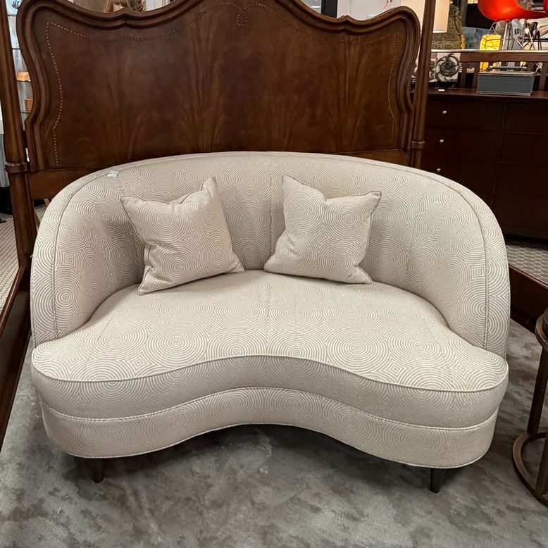 Ethan Allen "Channing" Curved Sofa W/Pillows 64x44x33