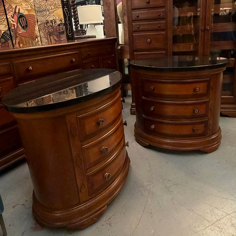 PAIR Julian Alexander Oval Nightstands W/Granite Tops 31x23x28