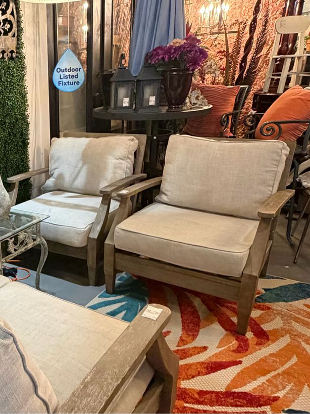 SET/2 Eucalyptus Wood Outdoor Lounge Chairs W/Cushions 31x36x32 AS IS
