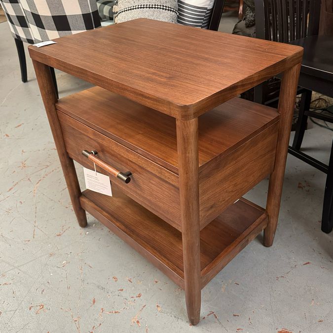 Riverside Furniture 1- Drw Nightstand 26x18x28.5