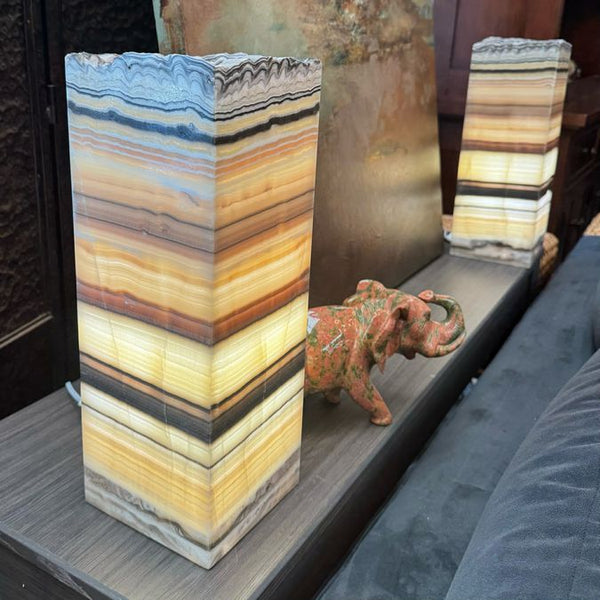 Onyx Accent Light 6x6x16.5