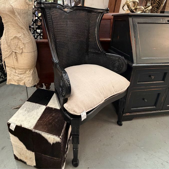 Guild Master 699019P Caned Wingback Chair W/Cushion 32x26x50