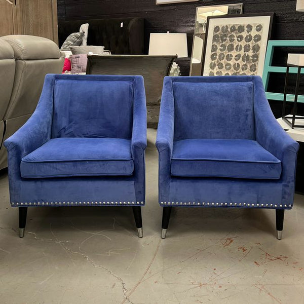 SET/2 Periwinkle Velvet Sitting Chairs 28.5x31x33