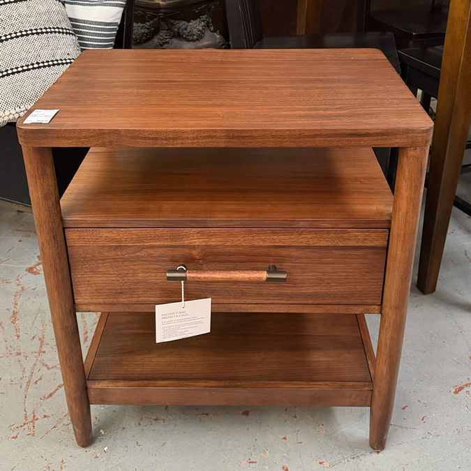 Riverside Furniture 1- Drw Nightstand 26x18x28.5