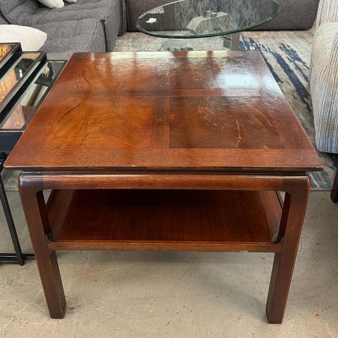 Vintage Heritage Henredon End/Side Table W/Shelf 27x27x22