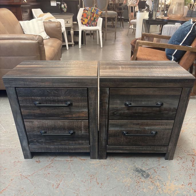 PAIR BARN 2-Drw Nightstands 21.5x15.5x24.5