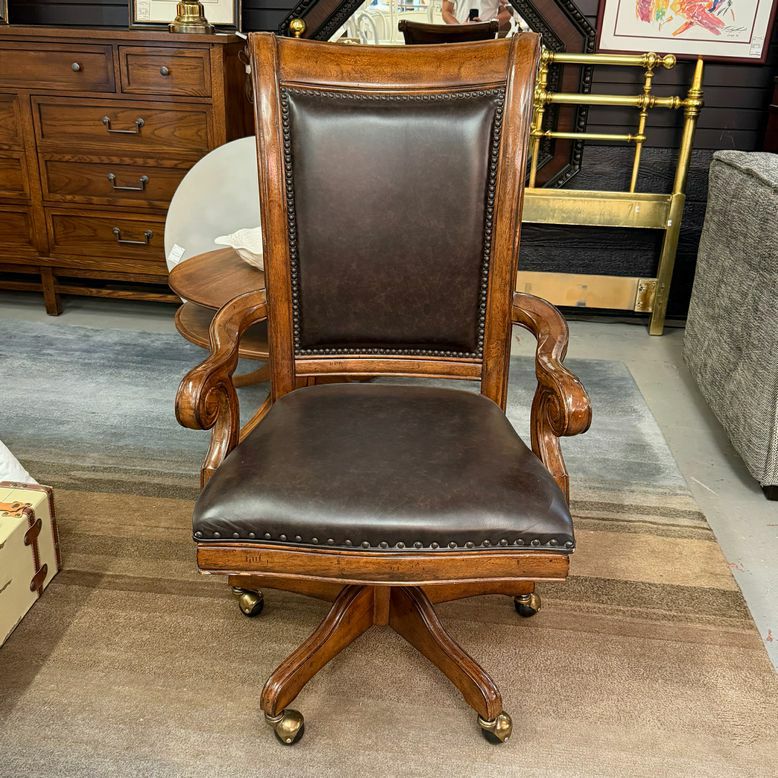 Hooker Tyncastle Tilt Swivel Leather & Wood Office Chair
