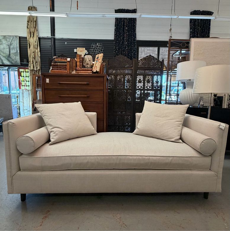 Custom Kravet Couples Sofa W/Upgraded Cream Fabric 80x32x31