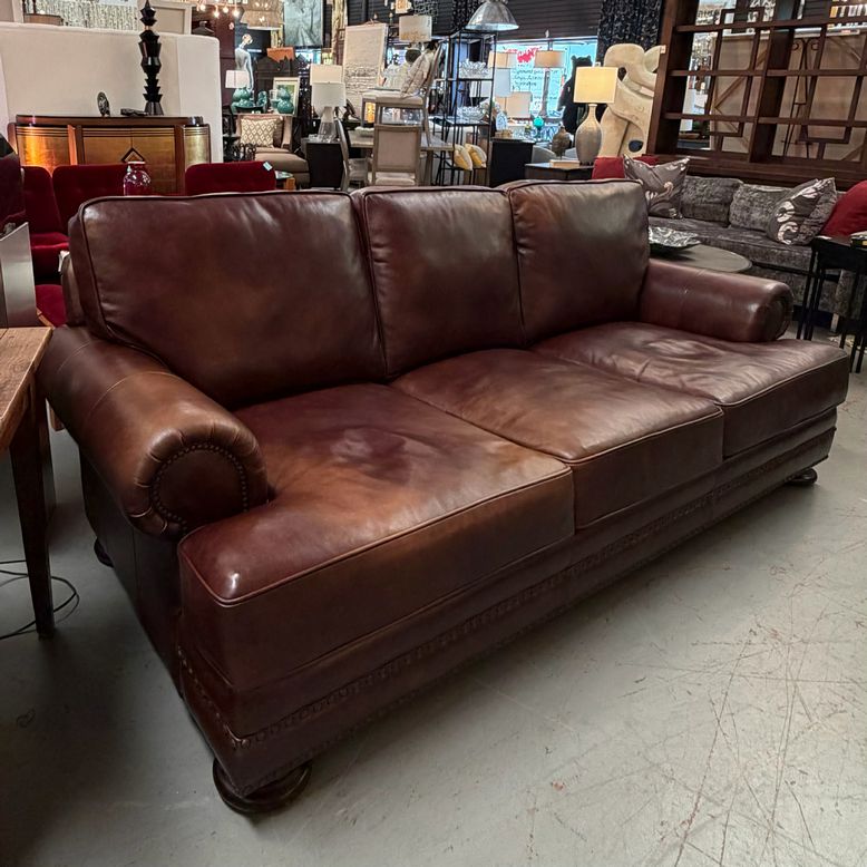 Bernhardt Foster Brown Leather Sofa W/Nailhead Trim 96x48x36