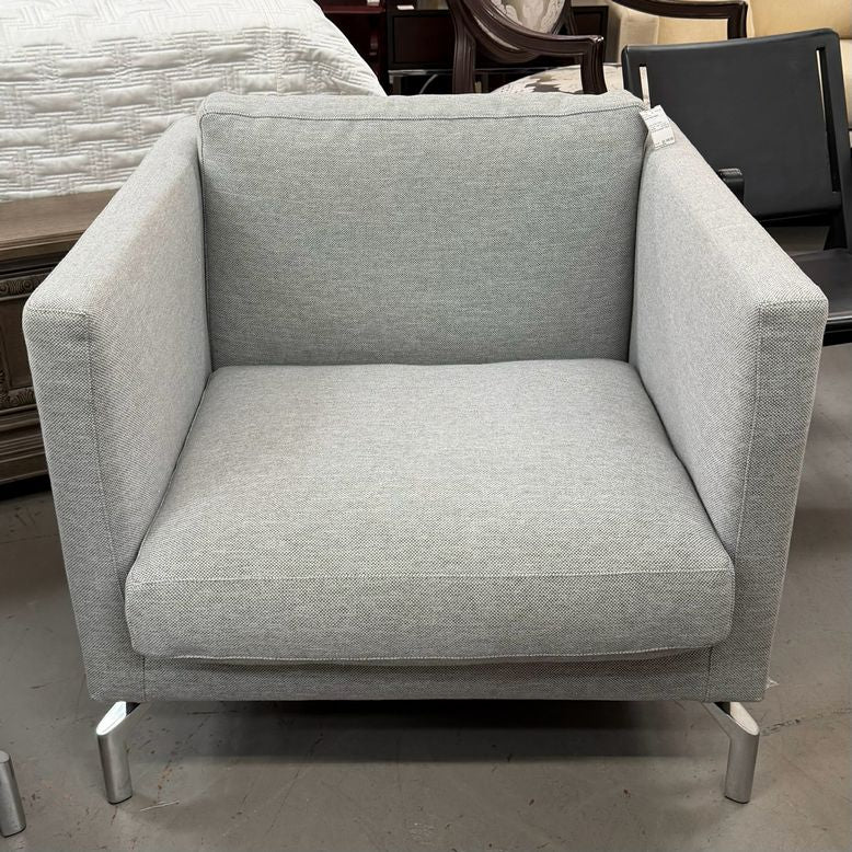 Design Within Reach Comolino Chair 31x35x31 NEW