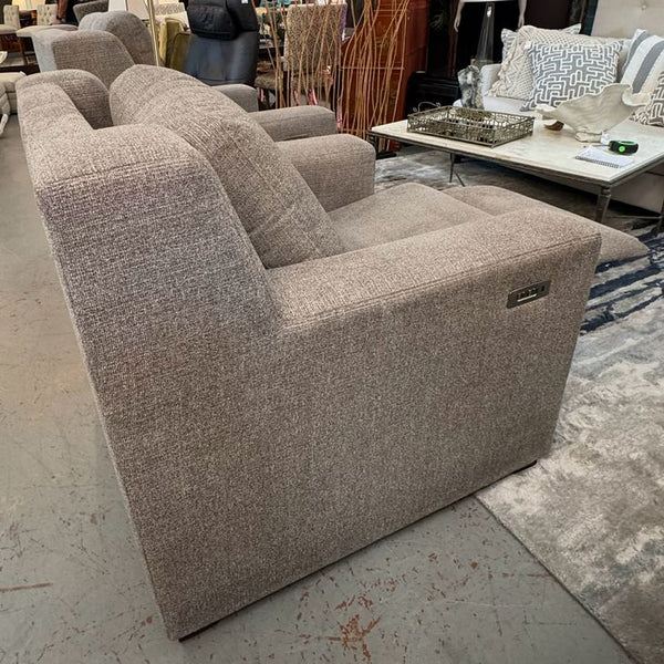 Bassett Somers Upholstered Track Arm Motion Wall Hugger Recliner 39x41x41