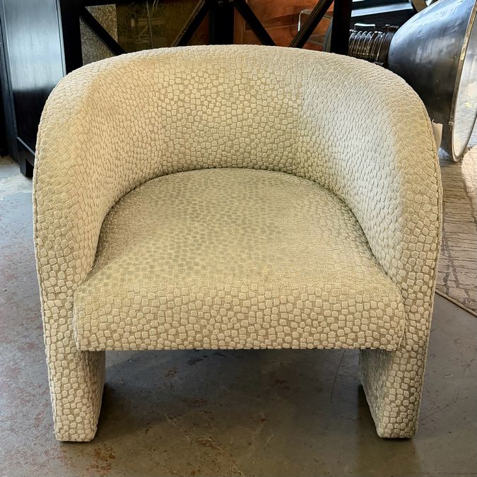 Mitchell Gold Luna Barrel Back Chair 31x30x29