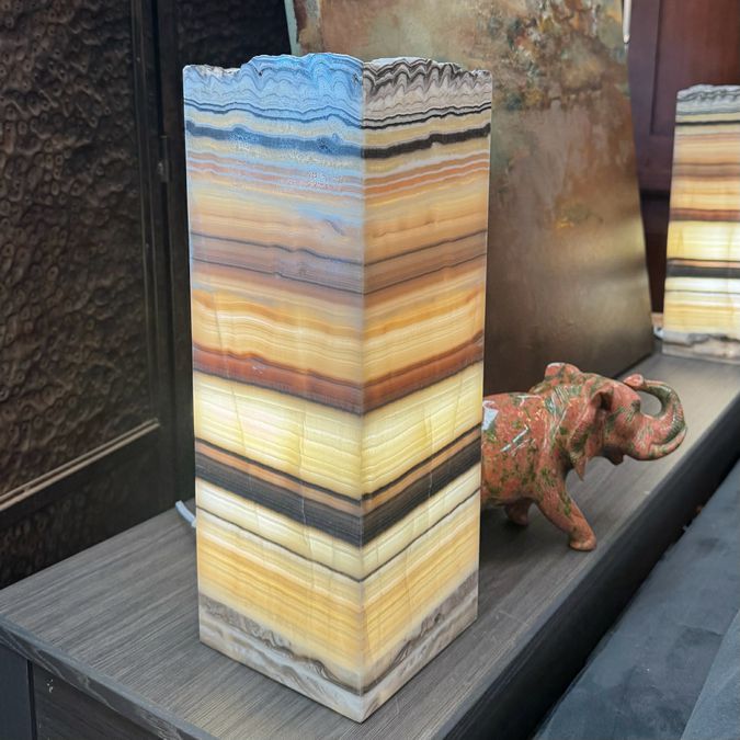Onyx Accent Light 6x6x16.5