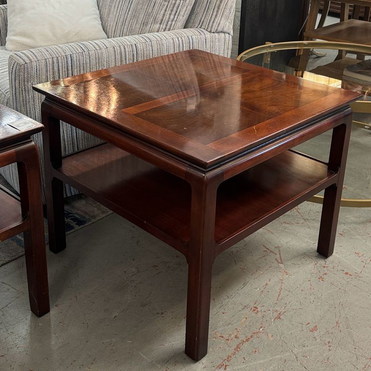 Vintage Heritage Henredon End/Side Table W/Shelf 27x27x22