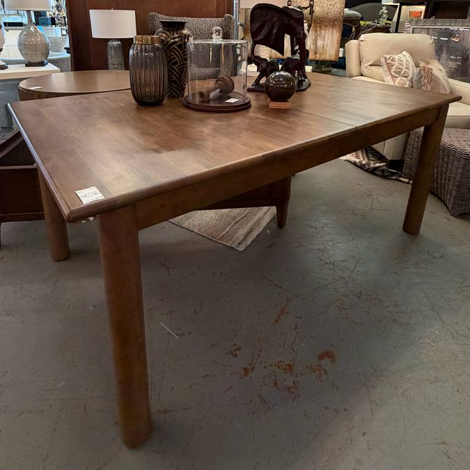 Havertys Davenport Dining Table 74x40x30.5 W/1-18" Leaf NEW