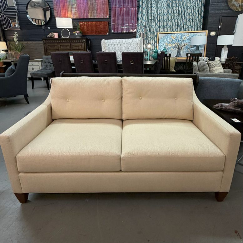 Ethan Allen Monterey Love Seat 64x37x36 LIKE NEW!