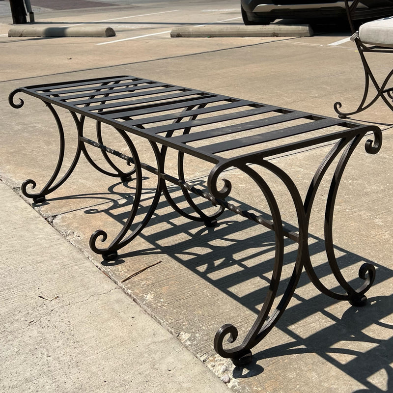 O.W.Lee Classico Table W/4 Chairs & Bench
