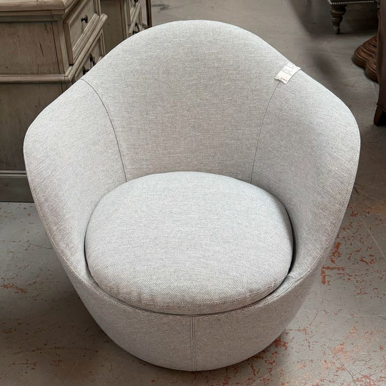 Design Within Reach Lina Chair In Italglio By Hylnur Atlason 30X31X29