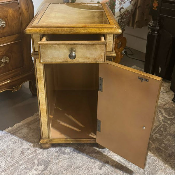 Hooker Seven Seas Gold Side Table 14x18x24