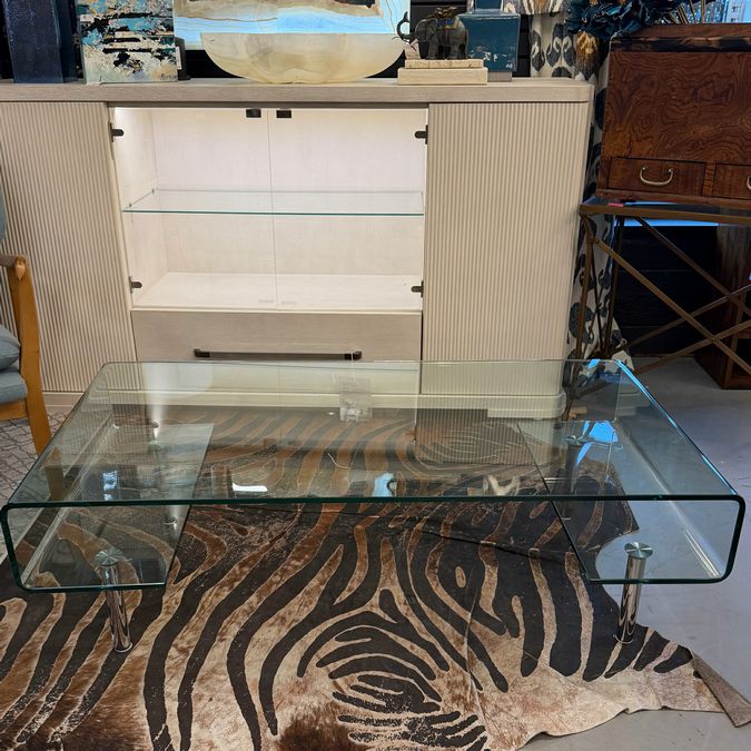 "Dlg" Glass Cocktail Table By Gae Aulenti 49x25.5x15