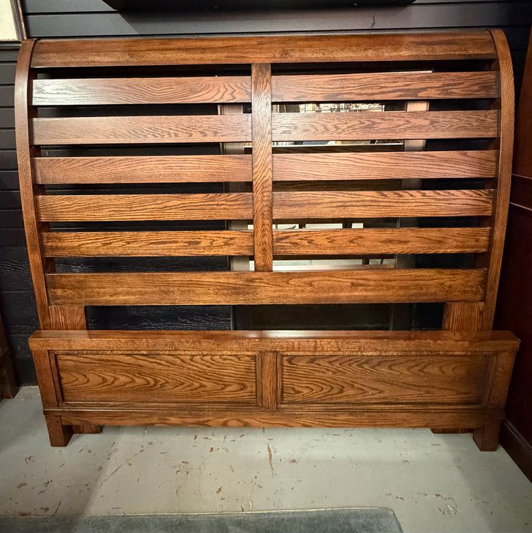 Queen Oak Slatted Sleigh Bed W/HB,FB,SR (no slats) 64x4x59