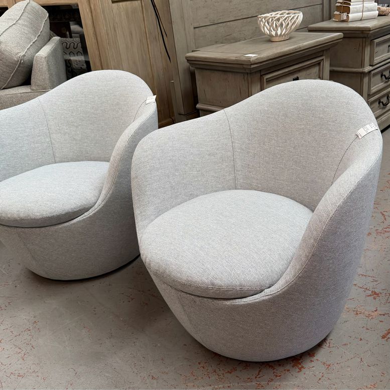 Design Within Reach Lina Chair In Italglio By Hylnur Atlason 30X31X29