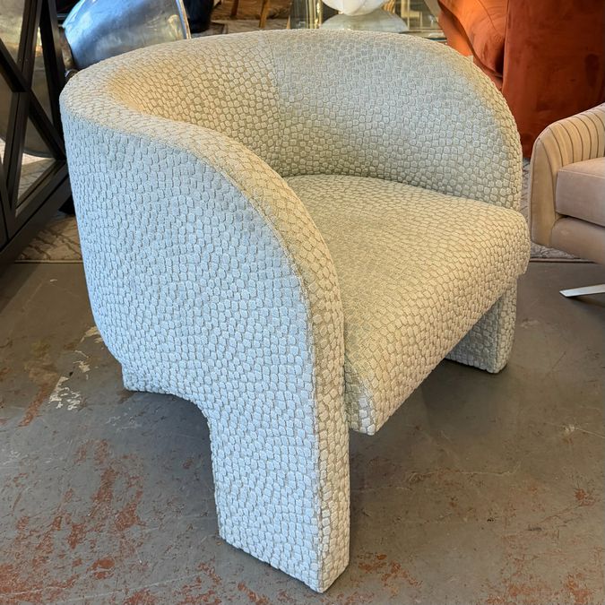 Mitchell Gold Luna Barrel Back Chair 31x30x29