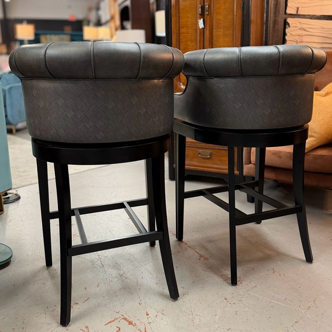 PAIR Hillsdale Gray Faux Leather Swivel Bar Stools 24x21x41