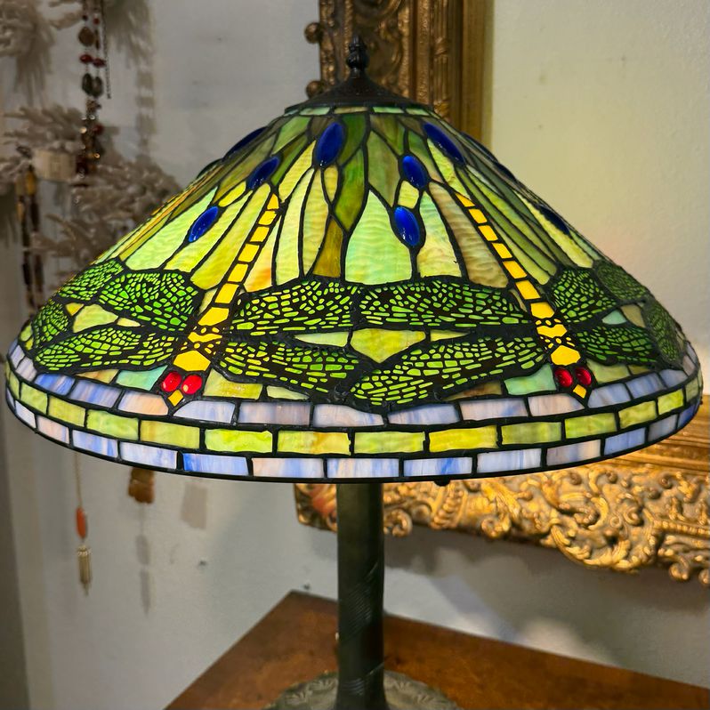 Gorgeous Dragonfly Tiffany Style Table Lamp