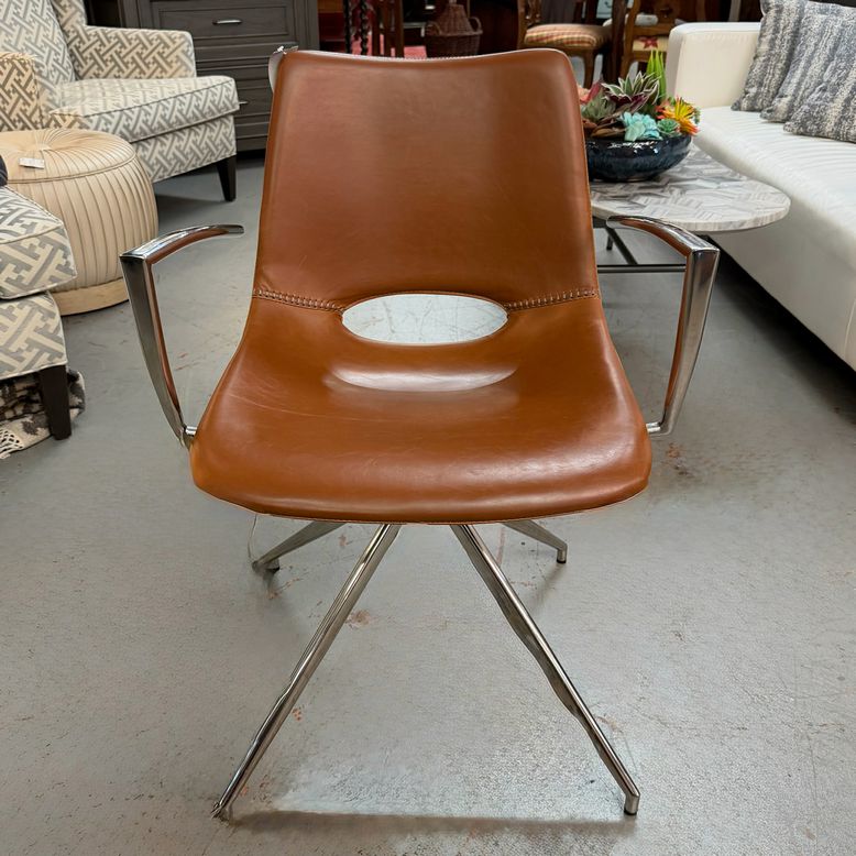Safavieh Dawn MCM Style Swivel Arm Chair 22x21x31