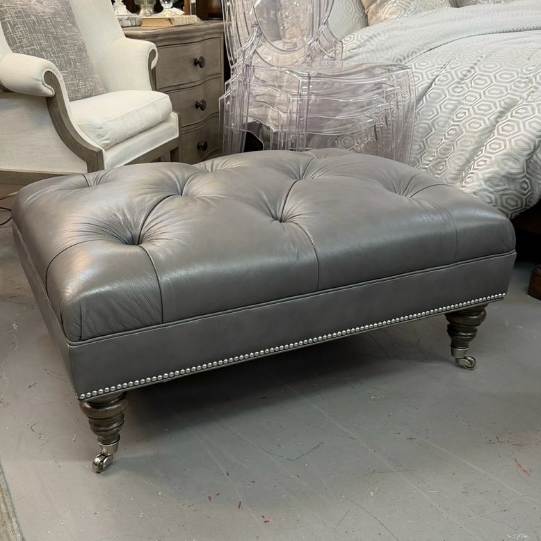 Ethan Allen Anton Tufted Leather Ottoman W/Nailhead Trim 40x28x17
