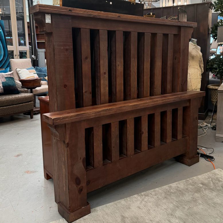 Chunky Queen Wood Bed W/HB/FB/SR Footed Slats 72x7x62
