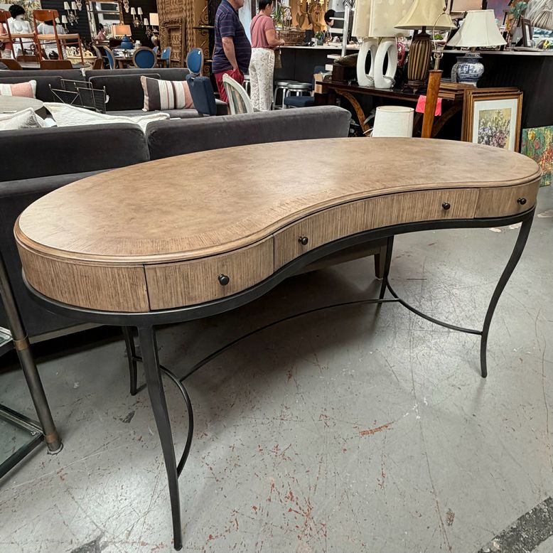 Hekman 3-Drw Kidney Shaped Desk W/Metal Base 59x24x30.5