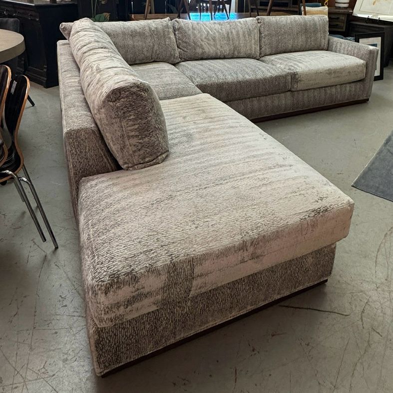 Custom Susan Semmelmann Gray & Cream Sectional 115"/104"Lx38"Dx34"H
