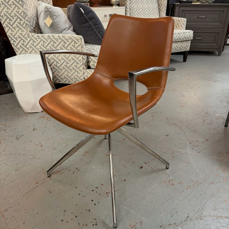 Safavieh Dawn MCM Style Swivel Arm Chair 22x21x31